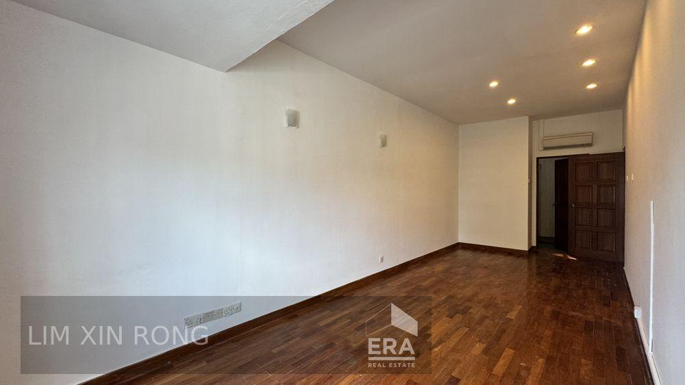 Terraced House for Rent at Frankel Terrace