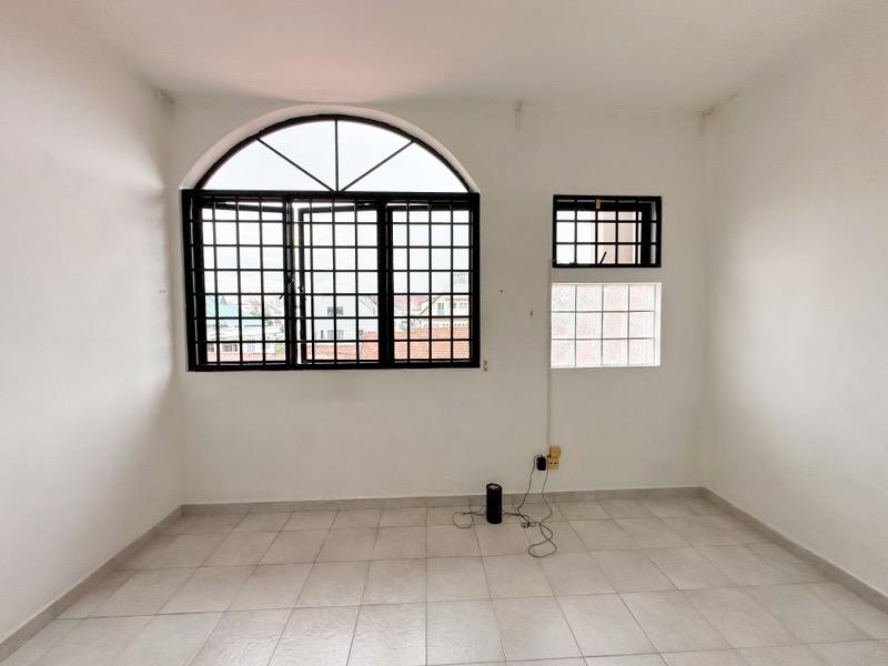 Prop-GPT: Semi-Detached: D15  OPERA ESTATE