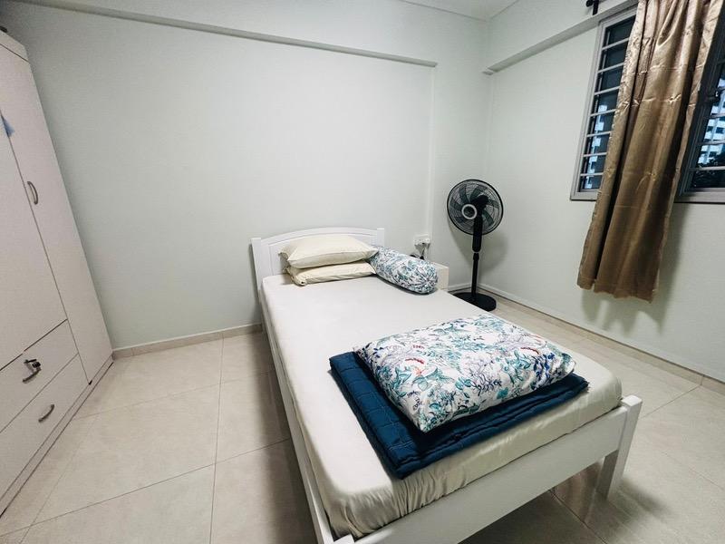 704 West Coast Road HDB Apartment Room Rental, $750, 1 Bed 1 Bath 161 sqft $4.66 psf