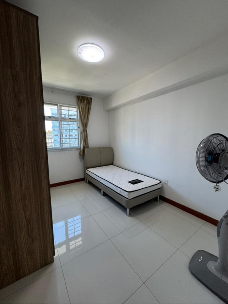 Prop-GPT: HDB Apartment: D23 Choa Chu Kang 803A Keat Hong Close