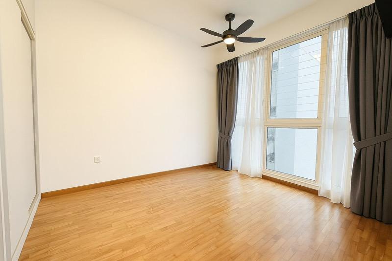 Canberra Residences Condominium For Rent, $4,400, 3 Bed 2 Bath 1,130 sqft $3.89 psf