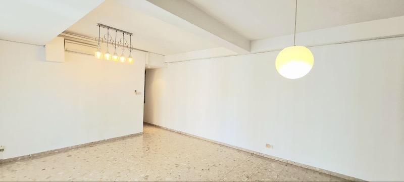Prop-GPT: Apartment: D09 Oxley UE Square