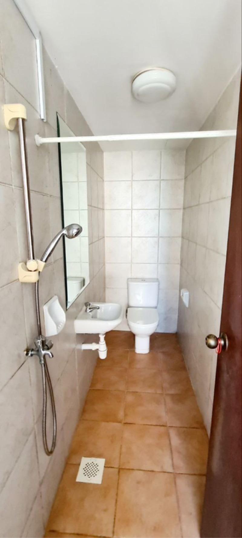 UE Square Apartment For Rent, $7,490, 3 Bed 2 Bath 1,528 sqft $4.90 psf