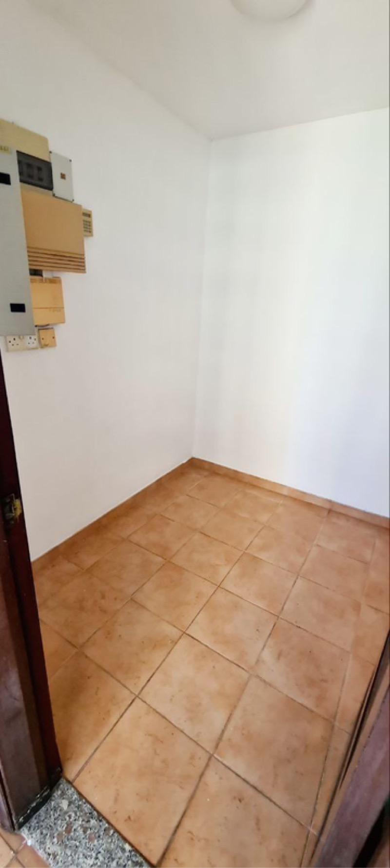 UE Square Apartment For Rent, $7,490, 3 Bed 2 Bath 1,528 sqft $4.90 psf