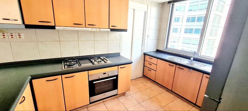 UE Square Apartment For Rent, $7,490, 3 Bed 2 Bath 1,528 sqft $4.90 psf