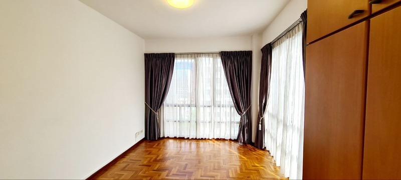 UE Square Apartment For Rent, $7,490, 3 Bed 2 Bath 1,528 sqft $4.90 psf