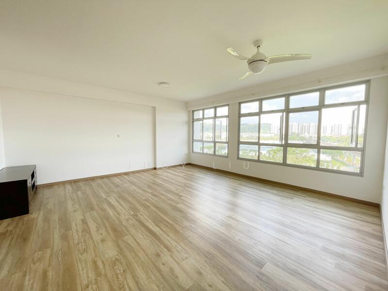 Prop-GPT: HDB Flat: D23 Choa Chu Kang 812C Choa Chu Kang Avenue 7