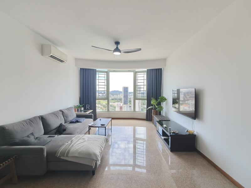 Prop-GPT: Condominium: D03 Queenstown Queens