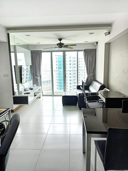 Prop-GPT: HDB Flat: D19 Punggol 622A Punggol Central