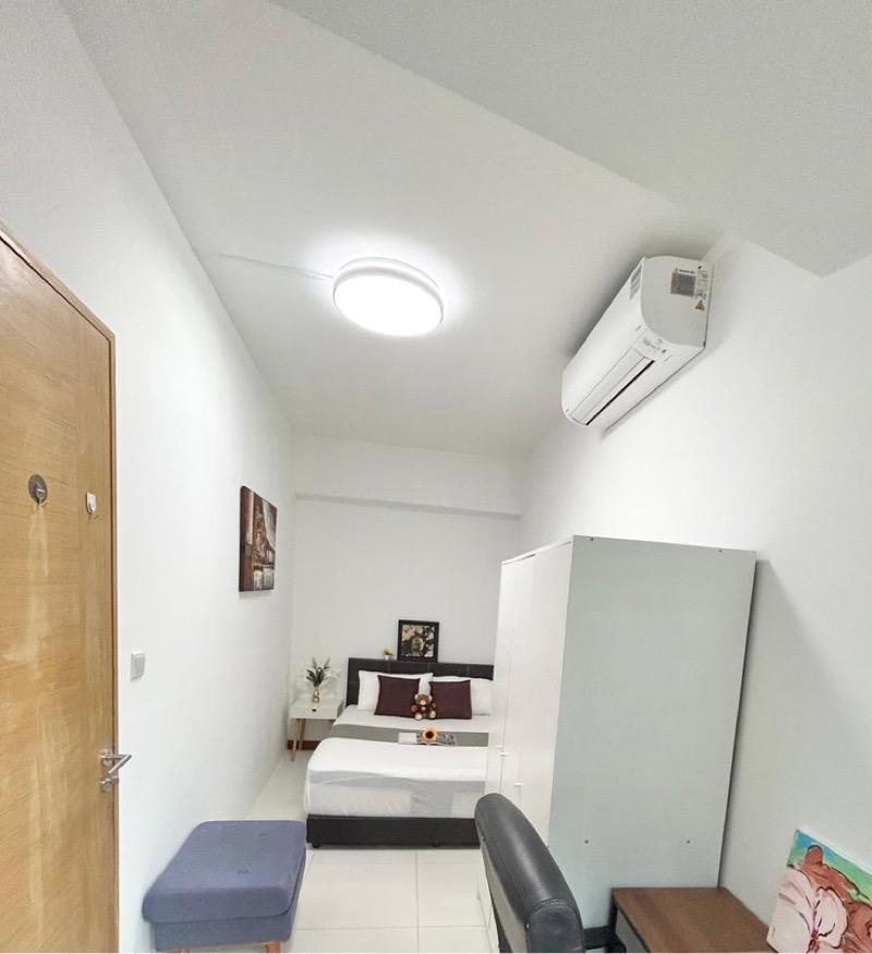 The Sail @ Marina Bay Apartment Room Rental, $2,300, 1 Bed 1 Bath 100 sqft $23.00 psf