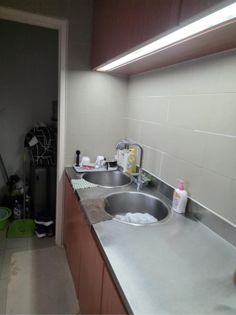 The Paterson Edge Apartment For Rent, $6,500, 2 Bed 2 Bath 872 sqft $7.45 psf