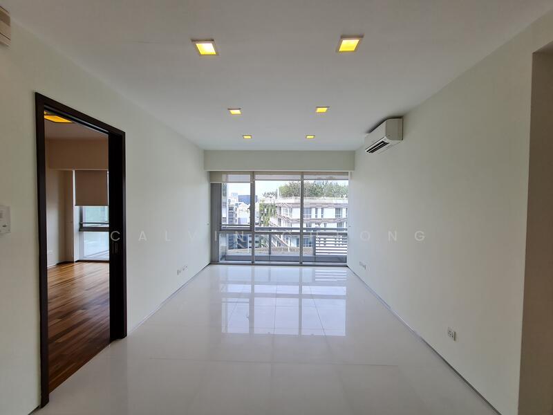 Prop-GPT: Apartment: D09 Cairnhill The Cathay Residences