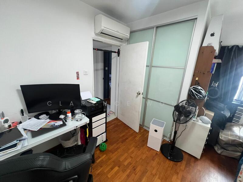 Prop-GPT: Condominium: D16  Aquarius By The Park