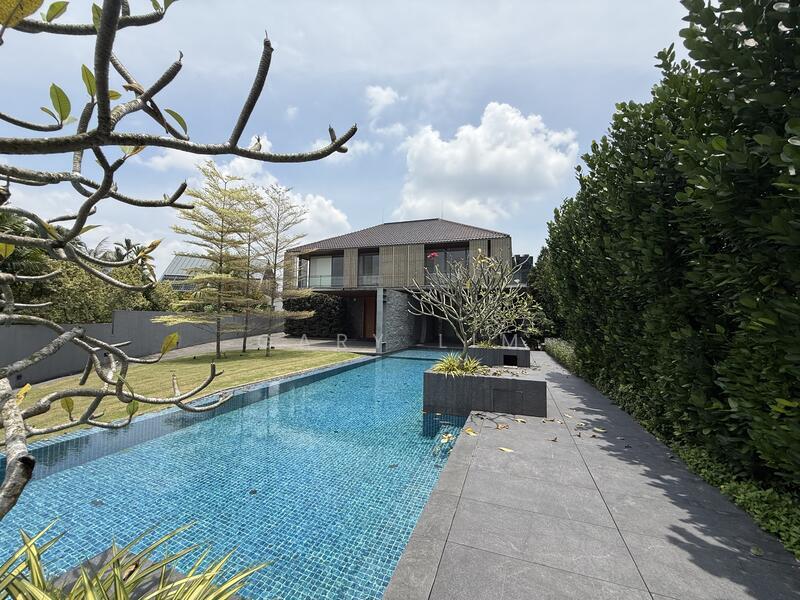 Prop-GPT: Bungalow - Good Class: D10  Victoria Park Close
