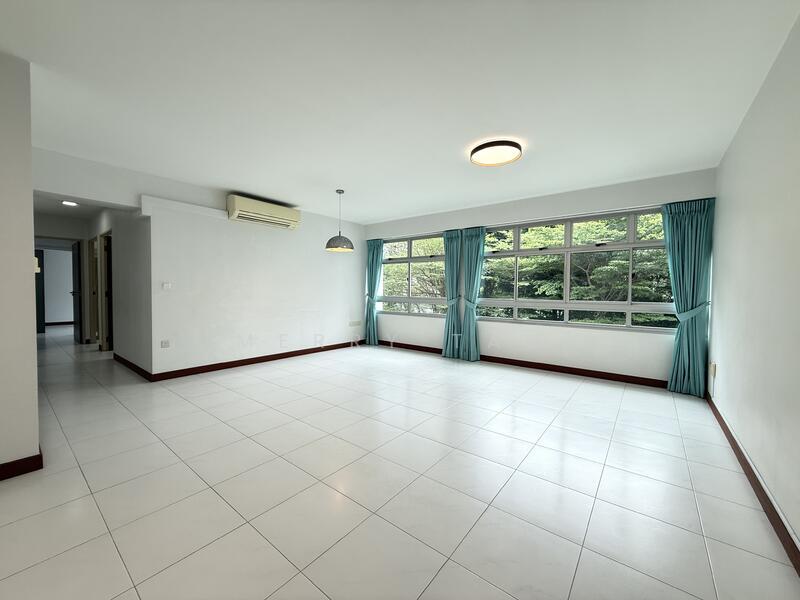 Prop-GPT: HDB Flat: D10 Holland 18D Holland Drive