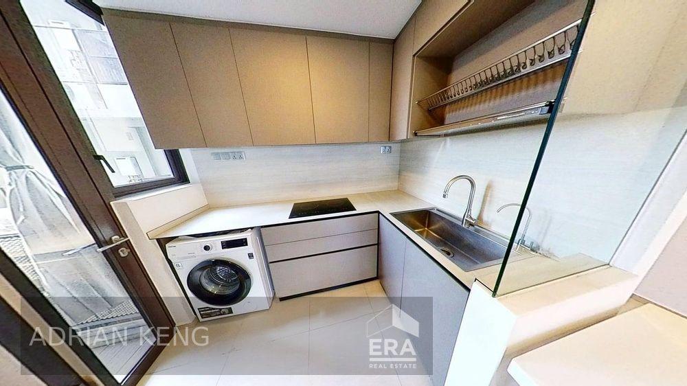 Well Renovated 3 Bedrooms With 2 Baths. Furnished. Bright and Windy