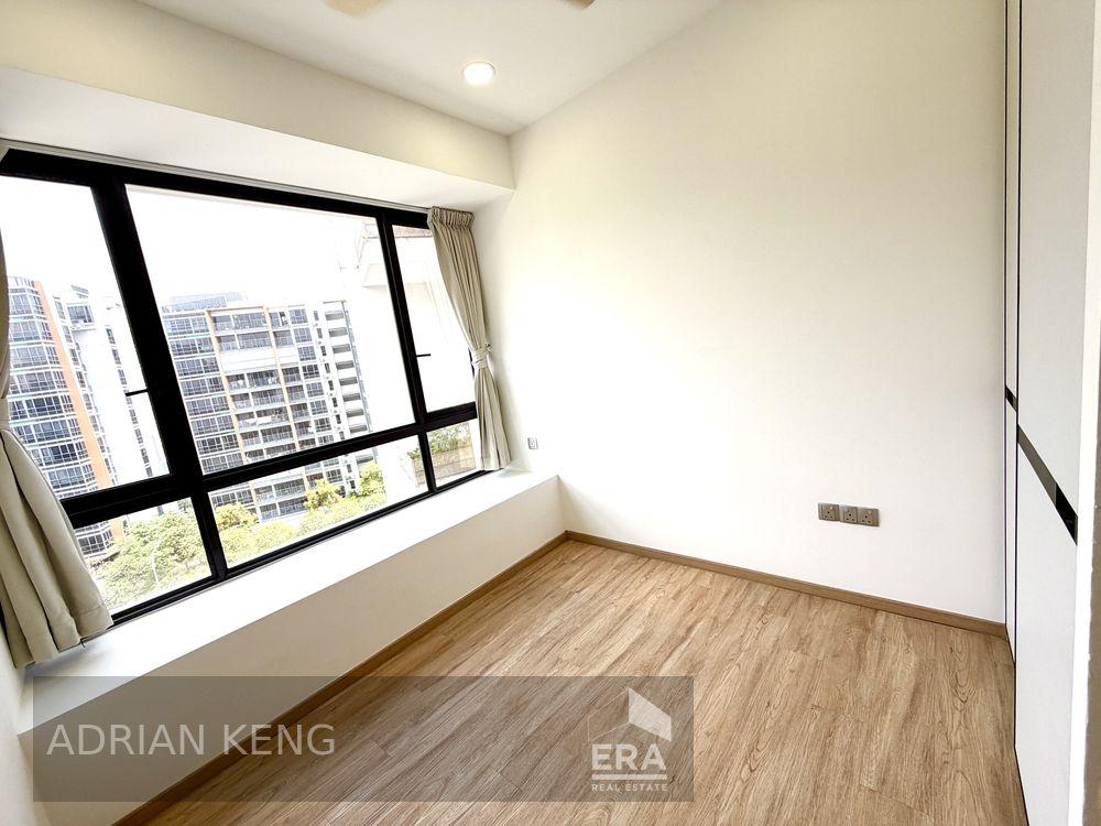 Well Renovated 3 Bedrooms With 2 Baths. Furnished. Bright and Windy