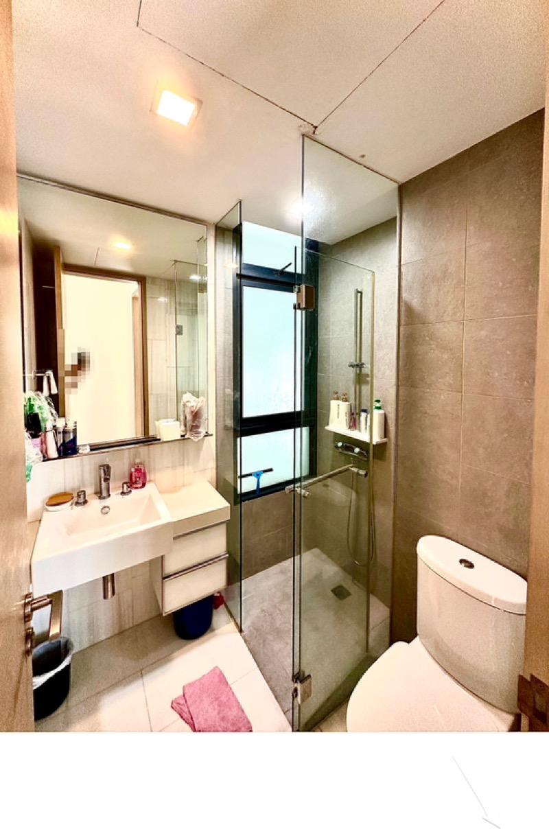 Rivergate Apartment For Rent, $8,200, 2 Bed 2 Bath 1,055 sqft $7.77 psf
