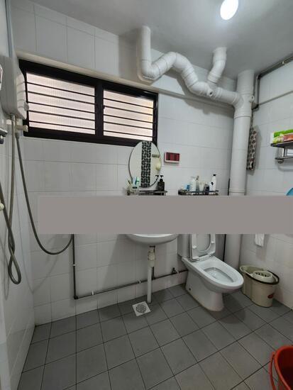 794 Yishun Ring Road HDB Apartment Room Rental, $1,300, 1 Bed 1 Bath 1,108 sqft $1.17 psf