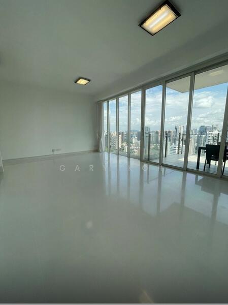 Prop-GPT: Condominium: D09  The Cosmopolitan