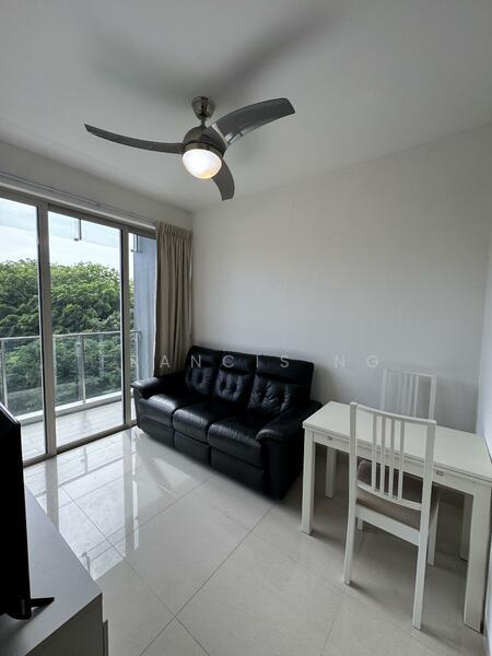 Prop-GPT: Condominium: D14  The Water Edge @ Geylang