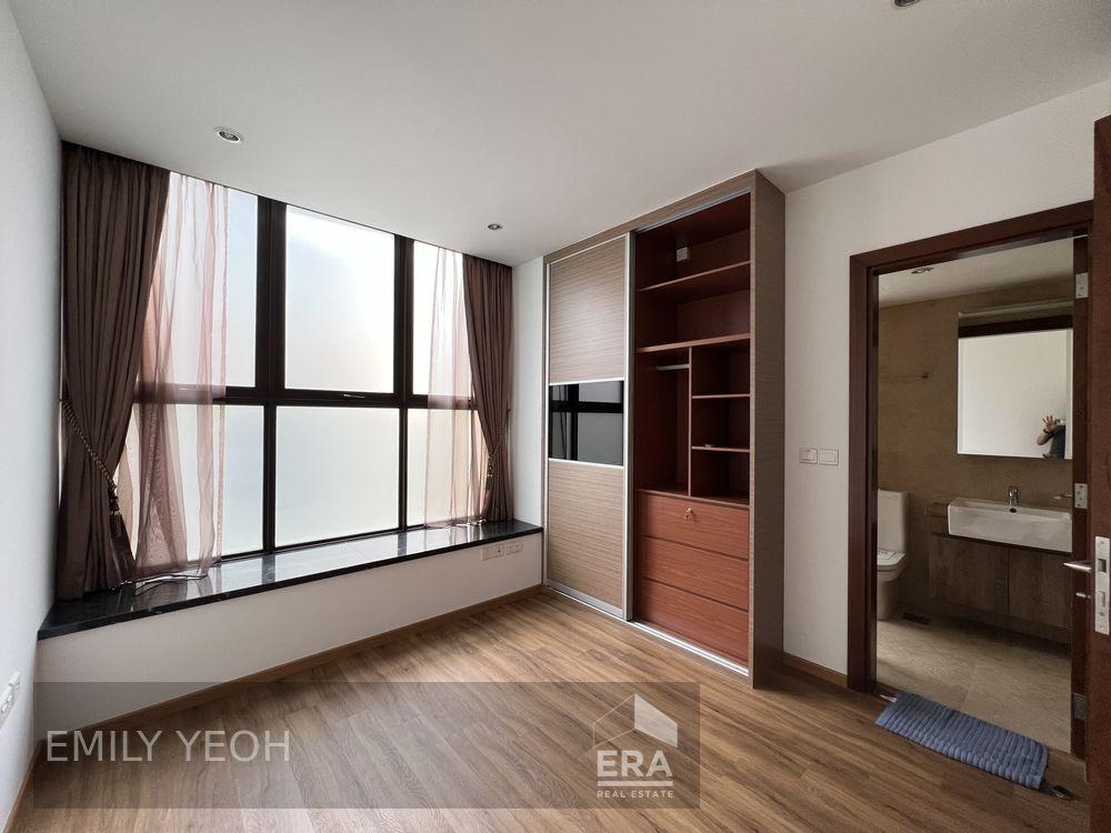 Prop-GPT: Condominium: D10 Holland Eleven @ Holland