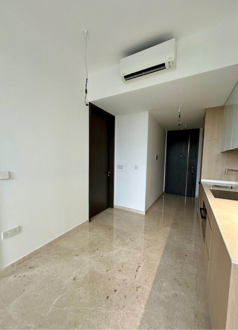 Meyer Mansion Condominium For Rent, $3,900, 1 Bed 1 Bath 484 sqft $8.06 psf