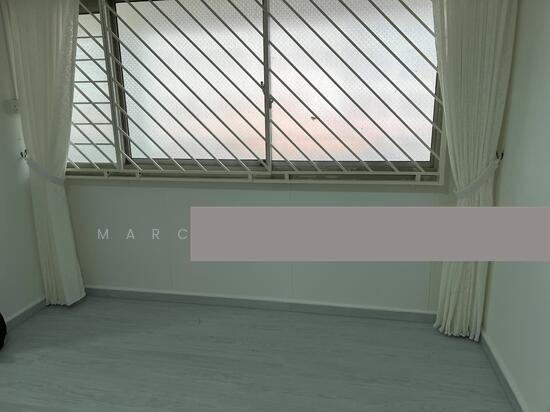 405 Choa Chu Kang Avenue 3 HDB Apartment For Rent, $3,400, 3 Bed 2 Bath 1,119 sqft $3.04 psf