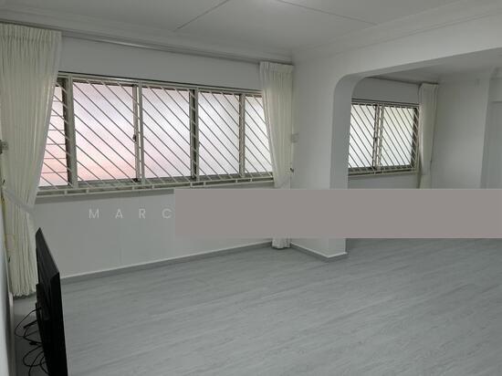 405 Choa Chu Kang Avenue 3 HDB Apartment For Rent, $3,400, 3 Bed 2 Bath 1,119 sqft $3.04 psf