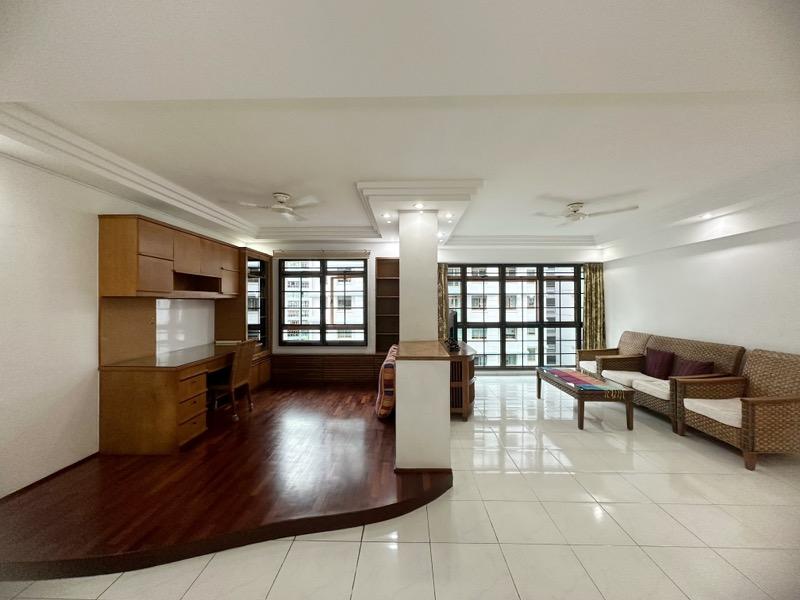 Prop-GPT: HDB Apartment: D19 Sengkang 316A Anchorvale Link