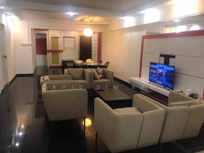 Prop-GPT: HDB Flat: D25 Woodlands 640 Woodlands Ring Road