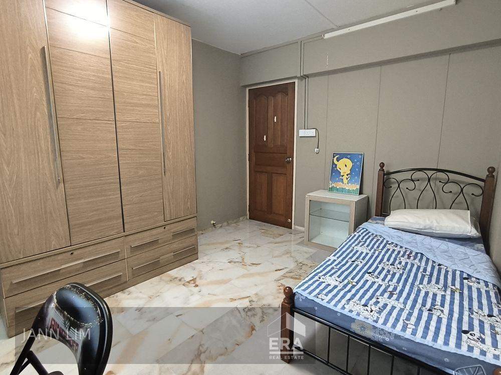 Prop-GPT: HDB - 3 room: D23 Bukit Panjang 420 Fajar Road