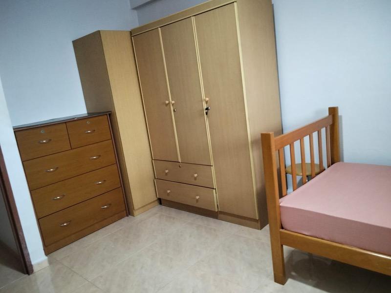 283 Bukit Batok East Avenue 3 HDB Apartment Room Rental, $700, 1 Bed 1 Bath 96 sqft $7.29 psf