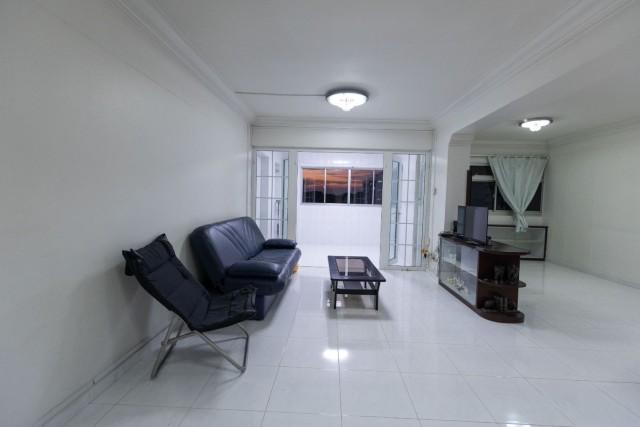 Prop-GPT: HDB Apartment: D25 Woodlands 416 Woodlands Street 41
