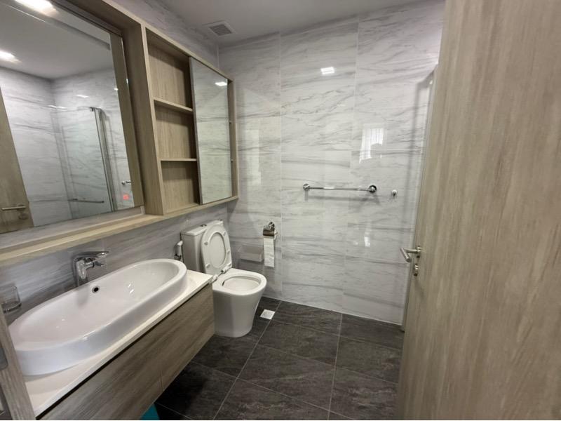 The Alps Residences Condominium For Rent, $3,800, 2 Bed 2 Bath 700 sqft $5.43 psf
