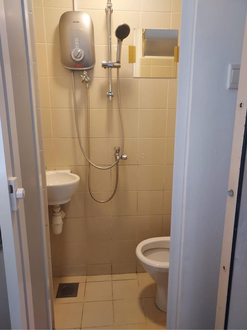 Savannah Condopark Condominium Room Rental, $699, 1 Bed 1 Bath 80 sqft $8.74 psf