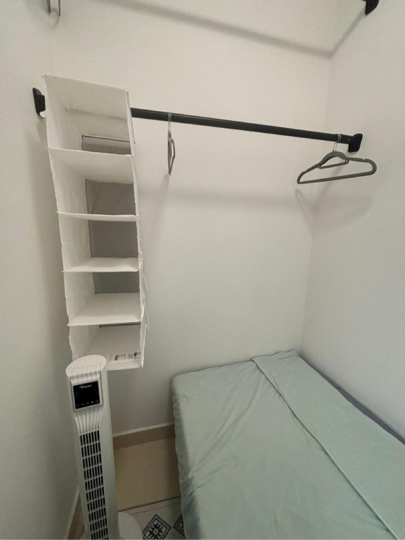 Savannah Condopark Condominium Room Rental, $699, 1 Bed 1 Bath 80 sqft $8.74 psf