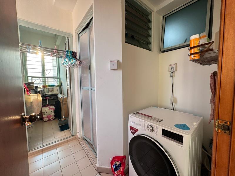 Guilin View Condominium For Rent, $4,800, 3 Bed 3 Bath 1,259 sqft $3.81 psf