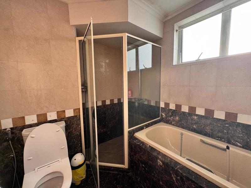 Guilin View Condominium For Rent, $4,800, 3 Bed 3 Bath 1,259 sqft $3.81 psf