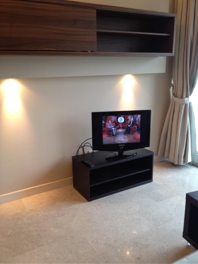 One Amber Condominium For Rent, $5,300, 2 Bed 2 Bath 958 sqft $5.53 psf