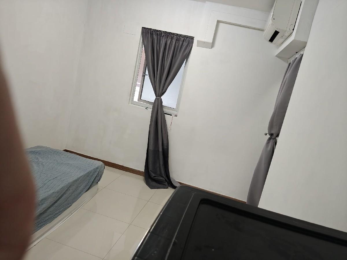 451B Bukit Batok West Avenue 6 HDB Apartment Room Rental, $1,500, 1 Bed 1 Bath 150 sqft $10.00 psf