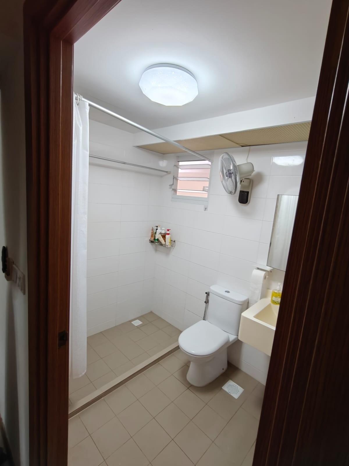 451B Bukit Batok West Avenue 6 HDB Apartment Room Rental, $1,500, 1 Bed 1 Bath 150 sqft $10.00 psf