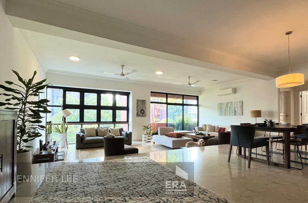 Spacious 4 Bedroom Who Wish Urban Convenience With Resort Lifestyle!