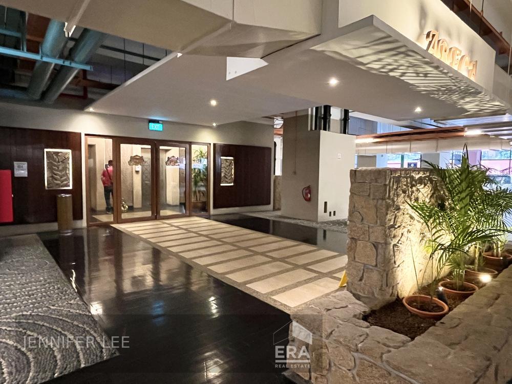 Spacious 4 Bedroom Who Wish Urban Convenience With Resort Lifestyle!