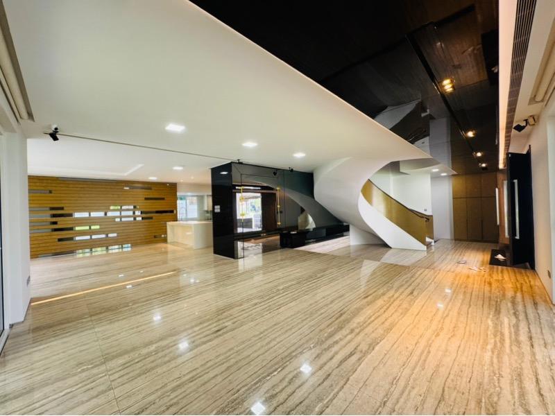 Prop-GPT: Detached: D15 Siglap Frankel Estate