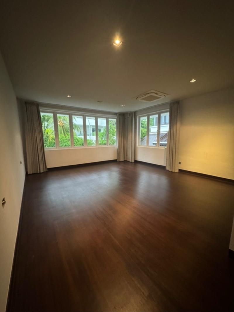 Frankel Estate Detached House For Rent, $35,000, 7 Bed 9 Bath 12,000 sqft $3.82 psf