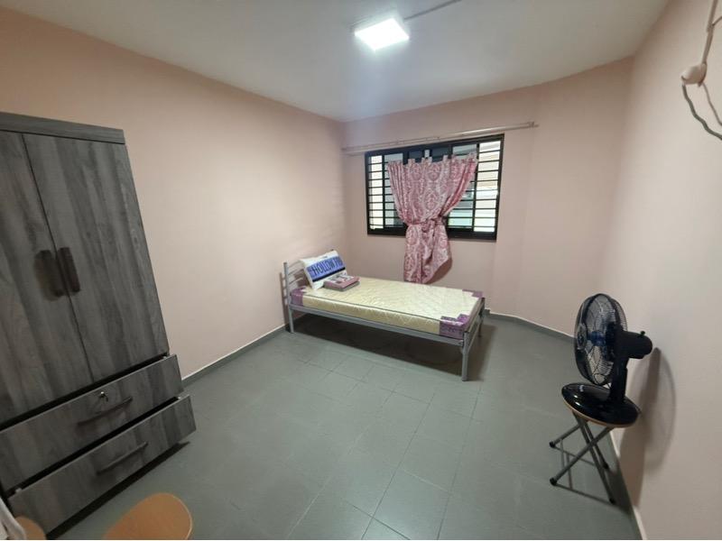 Prop-GPT: HDB Apartment: D27 Yishun 158 Yishun Street 11