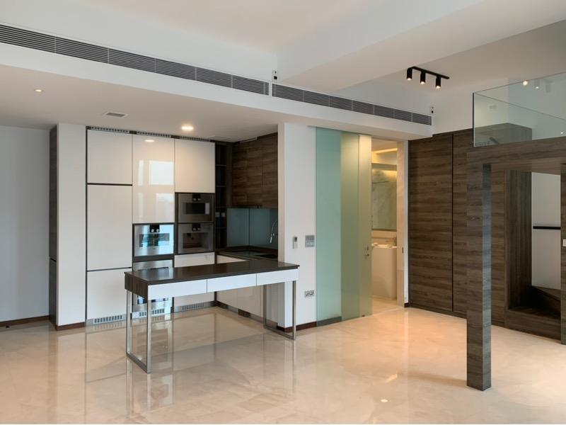 The Scotts Tower Condominium For Rent, $4,2001 Bath 657 sqft $6.39 psf