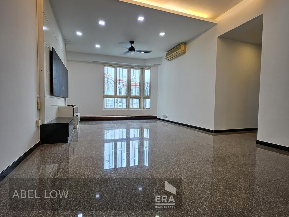 Prop-GPT: Condominium: D19 Sengkang Rivervale Crest