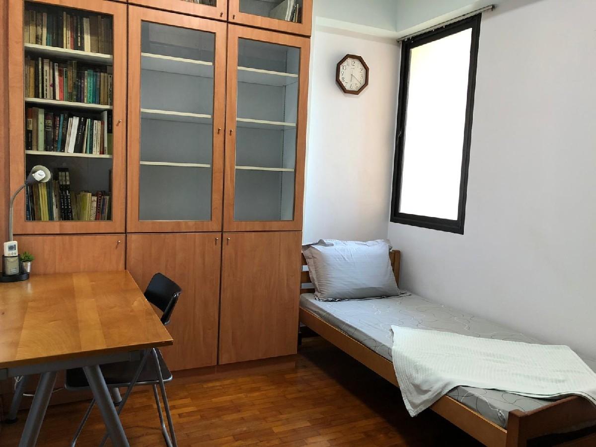 Prop-GPT: Condominium: D14 Geylang Simsville